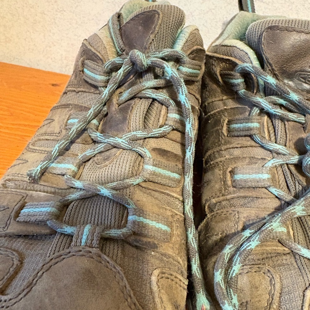 Keen Targhee Vent Hiking Shoes Size 9. Needs new shoelaces - Picture 5 of 13